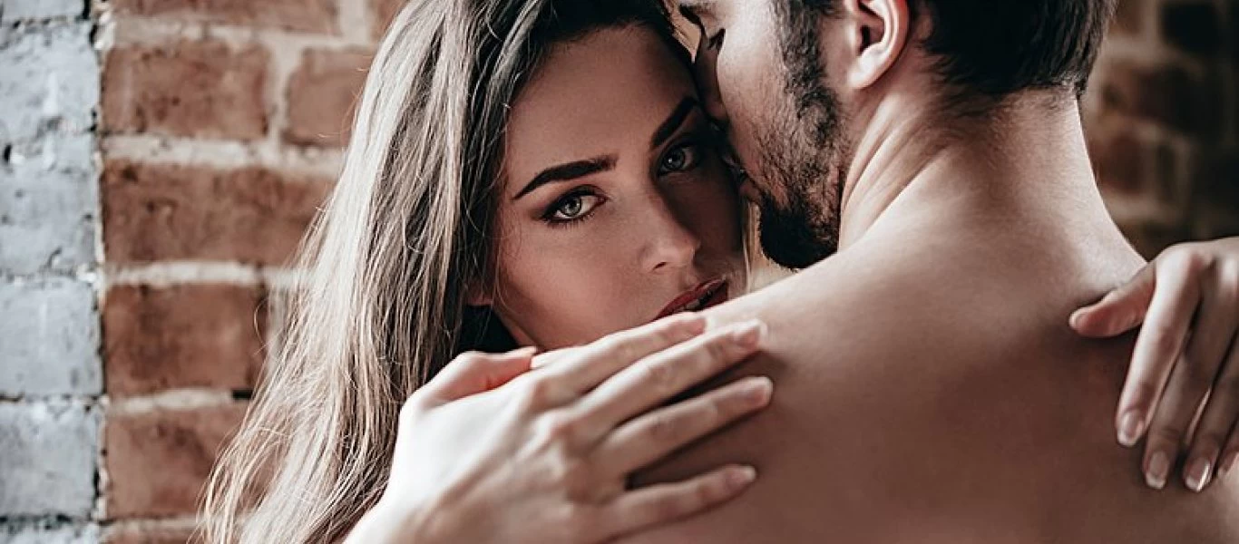 Αυτός είναι ο λόγος που πολλοί προτιμούν την ερωτική επαφή σε εξωτερικούς χώρους